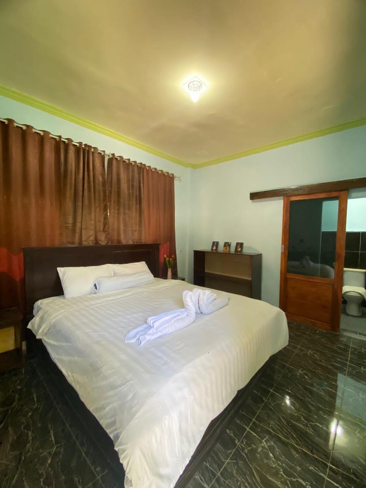 Kurnia Family Homestay & Restaurant! Huu Kültér fotó